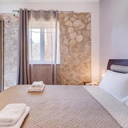 Gkountis * Tsoukaládhes