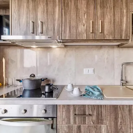 Gkountis Tsoukaládhes