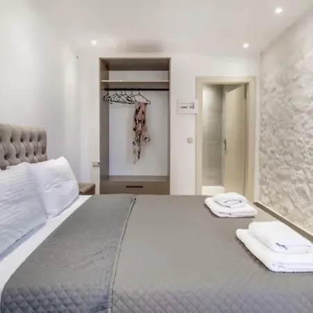 Gkountis Tsoukaládhes